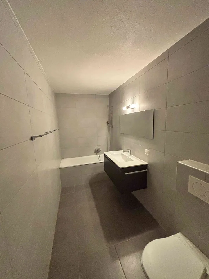 Maison mitoyenne 5.5 pièces à Yverdon-les-Bains – Foto 5 von 7