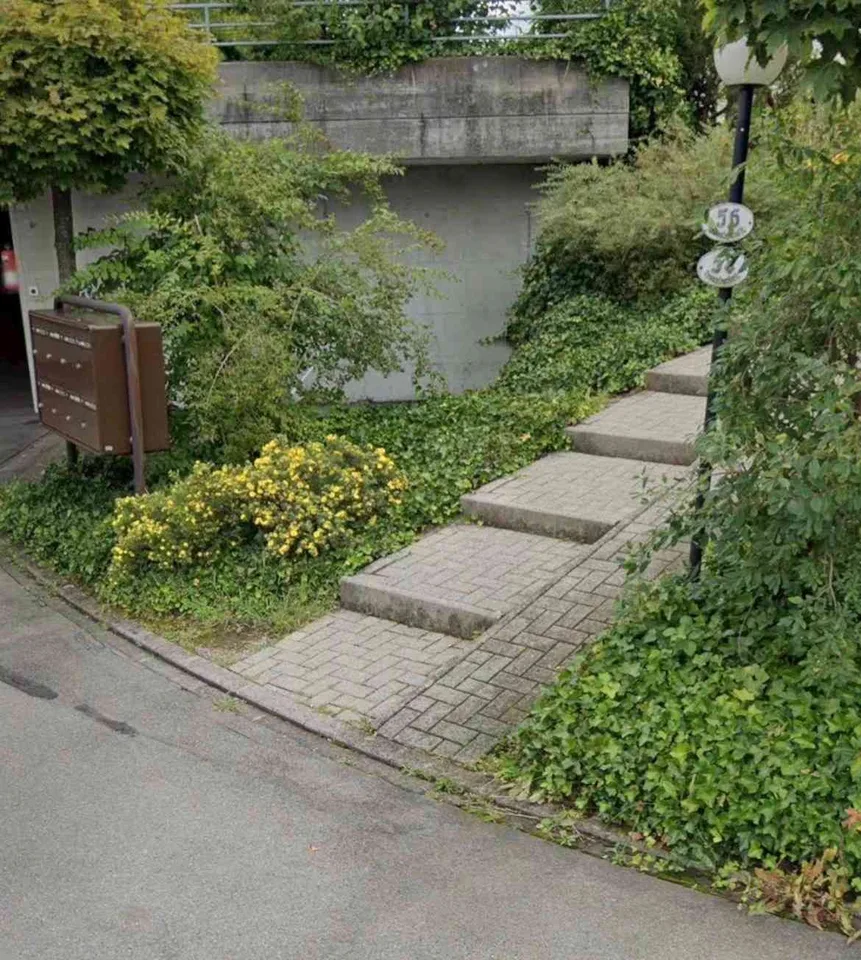 Neue 2 1/2-Z-Whg mit Doppelgarage – Foto 2 von 9