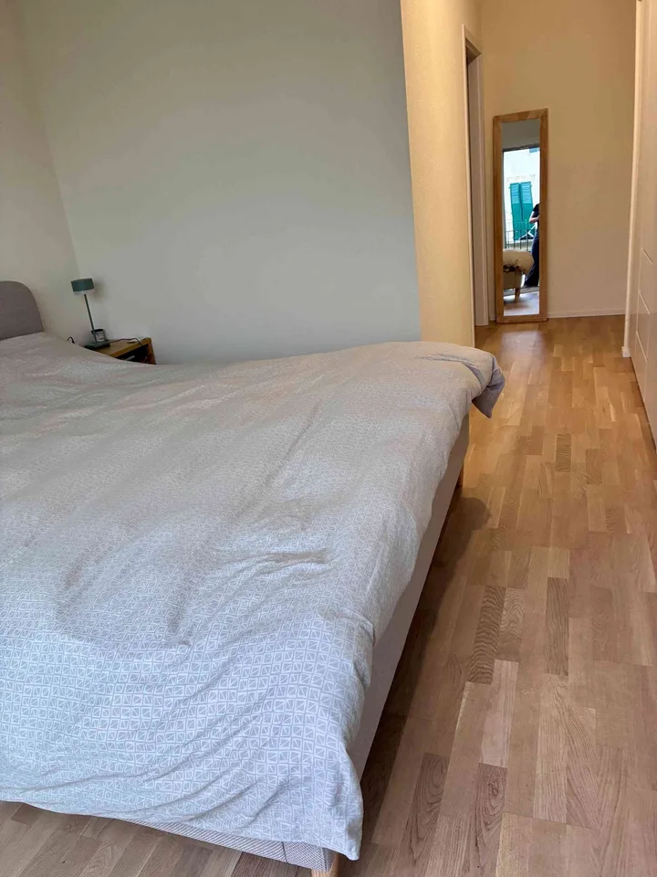 Très bel appartement de 4.5 p avec grand balcon – Foto 4 von 8