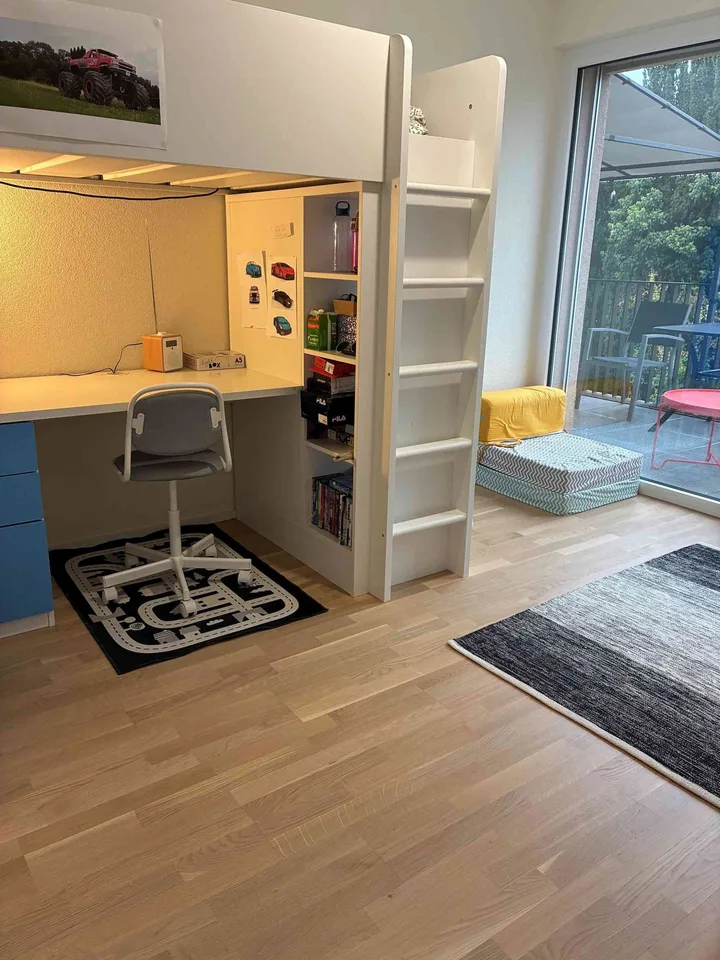 Très bel appartement de 4.5 p avec grand balcon – Foto 7 von 8