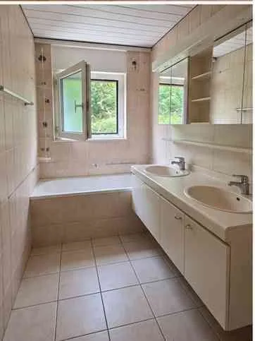4-Zimmer-Gartenwohnung im Obernau zu vermieten – Foto 7 von 11