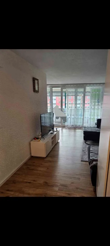 Sonnige Wohnung mit Wintergarten zu vermieten. – Foto 2 von 12
