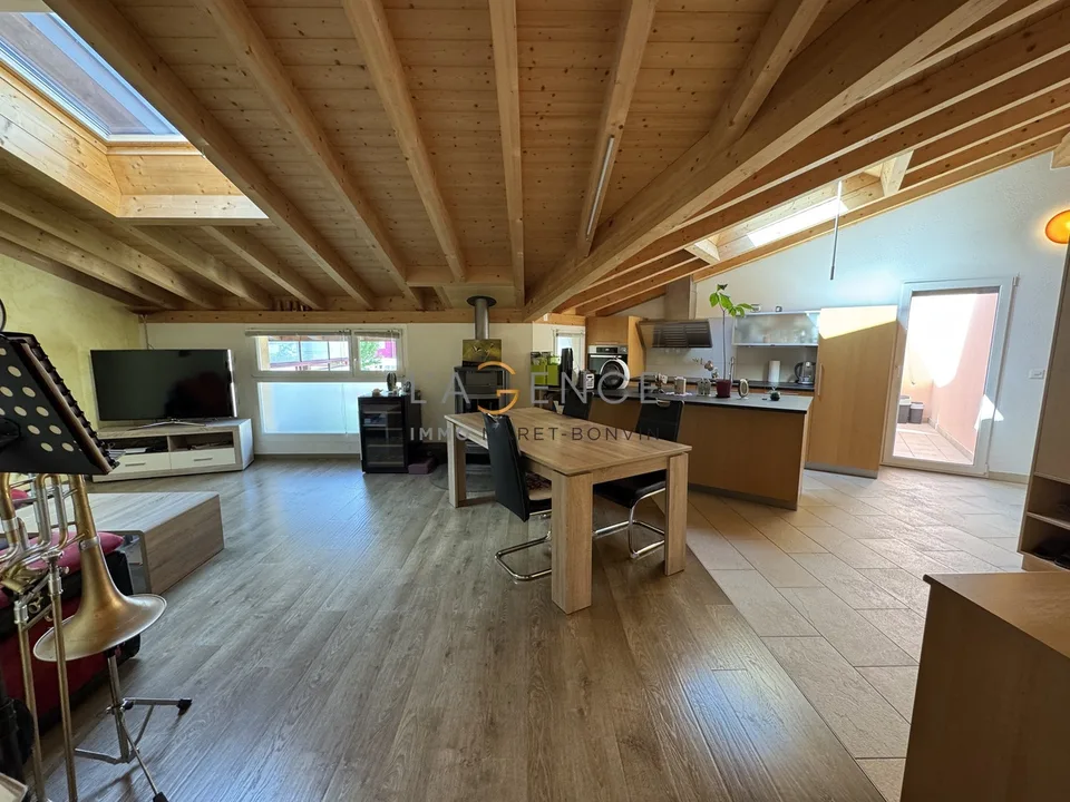 Attique de 4.5 pièces avec loggia