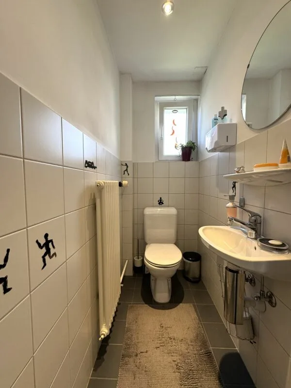 Gepflegtes 6 1/2 Zimmer - Einfamilienhaus zu verkaufen – Foto 18 von 21