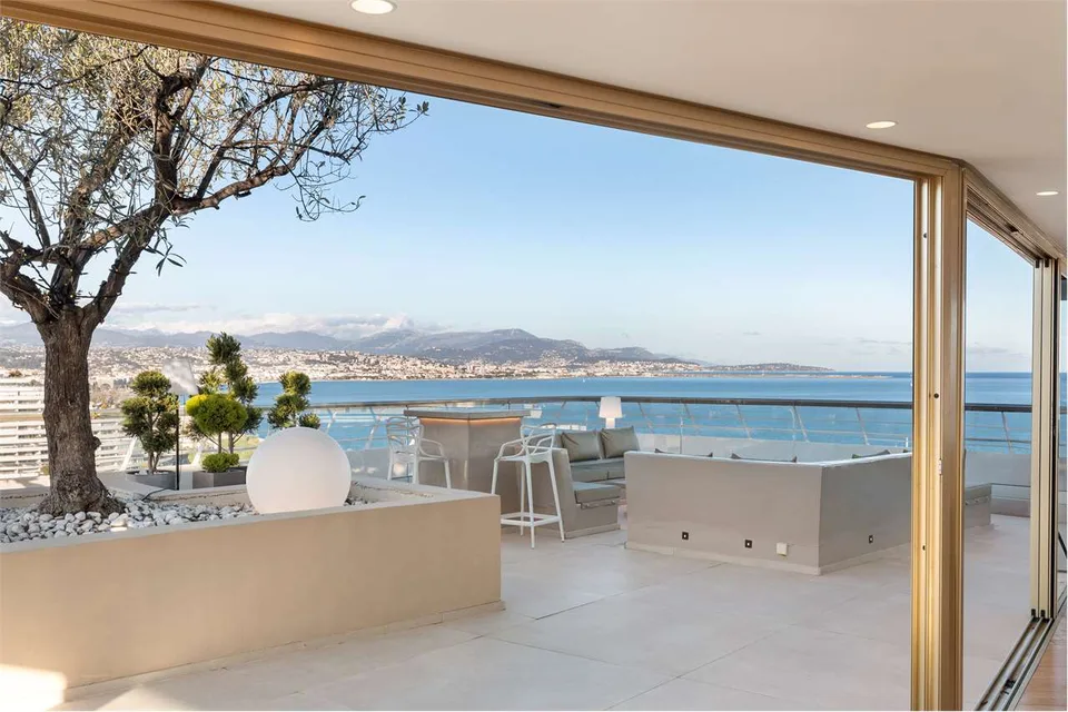 MAGNIFICO ATTICO CON VISTA MARE – foto 7 di 13