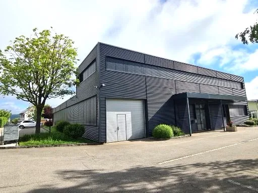 Sehr interessantes Industriegebäude oder für eine andere Nutzung renoviert im Jahr 2019 – Foto 7 von 13