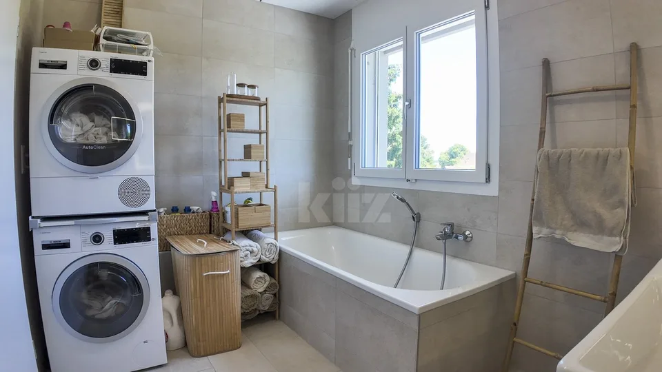Bella casa moderna in un contesto di vita privilegiato – foto 10 di 13