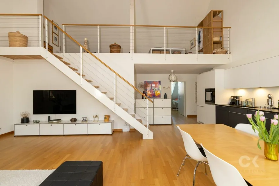 Exklusive 4.5-Zimmer-Galeriewohnung mit hochwertigem Ausbau