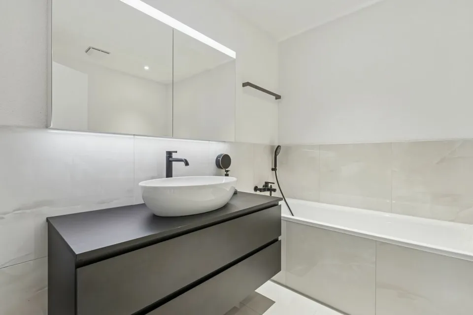 Moderne 5.5-Zimmer-Etagenwohnung mit Stil und Komfort – Foto 10 von 15