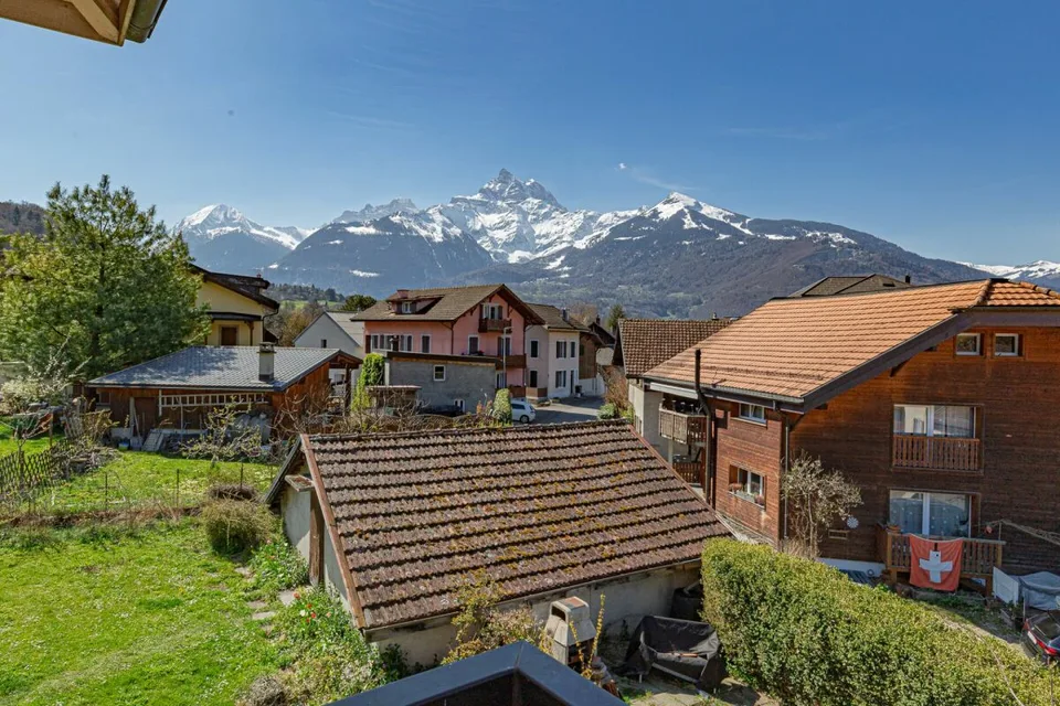 Maison villageoise avec 3 appartements, grand jardin privatif et vue sur Les Dents du Midi ! – photo 15 sur 17