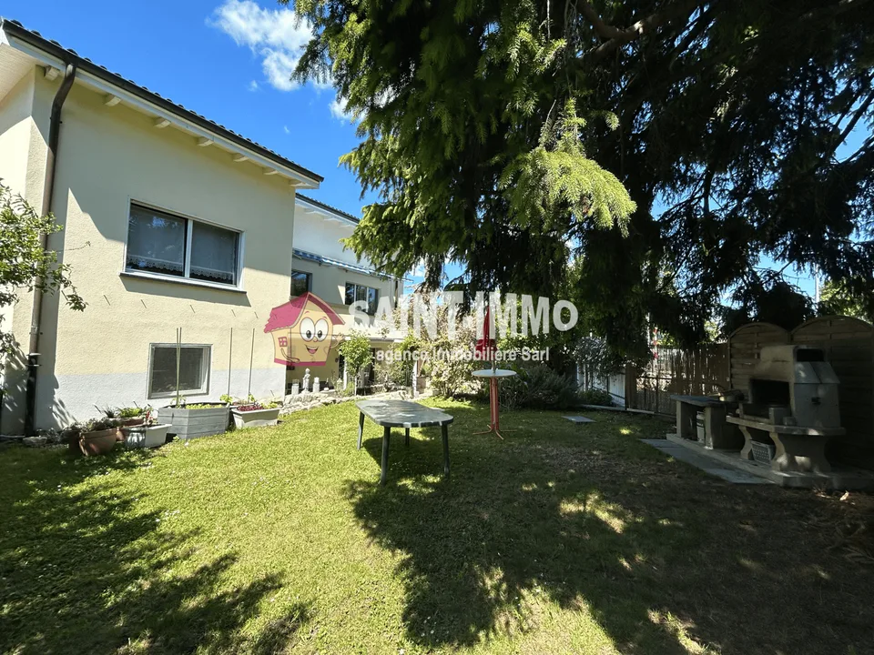 Schönes Haus mit 7 Zimmern (257 m2 Wohnfläche), Garten, Terrasse in Nidau