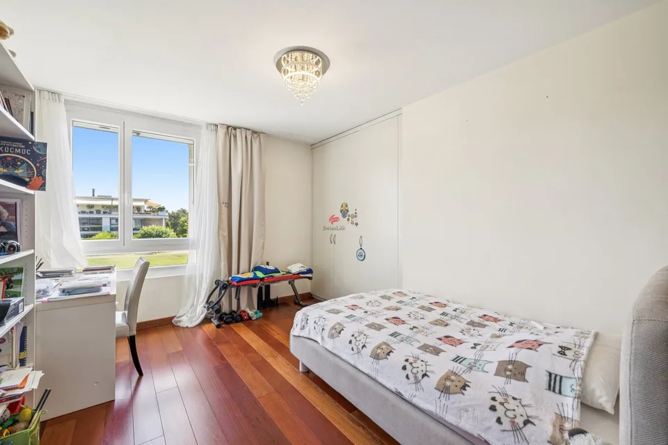 Charmanter Apartment mit 4.5 Zimmern in PPE