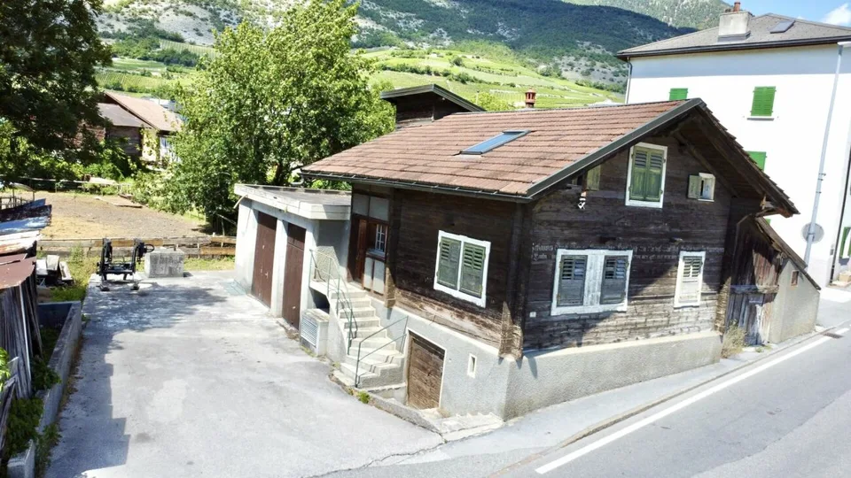 Maison à rénover avec cave aménageable selon désire