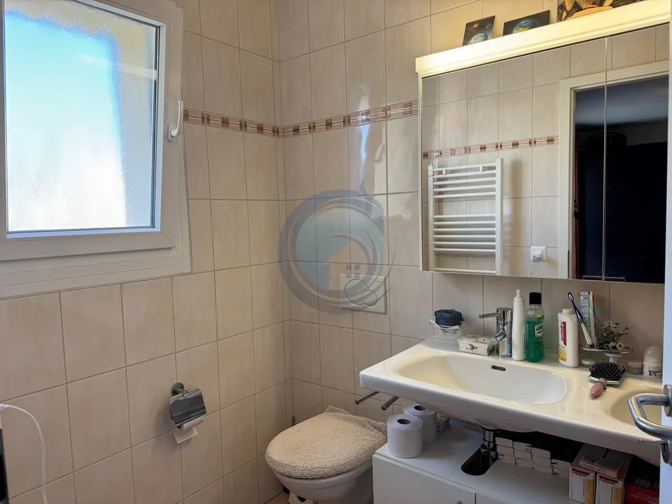 SCHÖNE ECKWOHNUNG MIT 3 ZIMMERN UND BALKON - NAHE DEM UFER DES SEES – Foto 7 von 13
