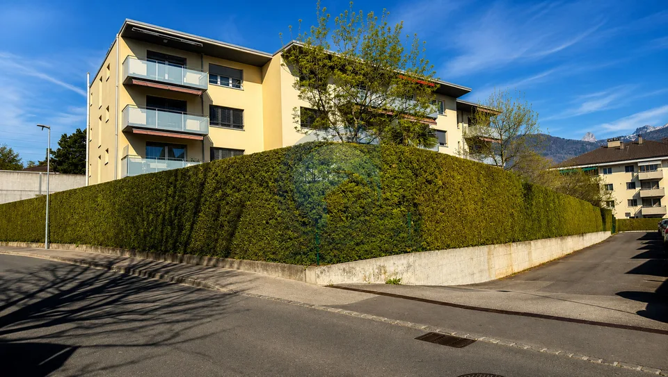 SCHÖNE ECKWOHNUNG MIT 3 ZIMMERN UND BALKON - NAHE DEM UFER DES SEES – Foto 10 von 13