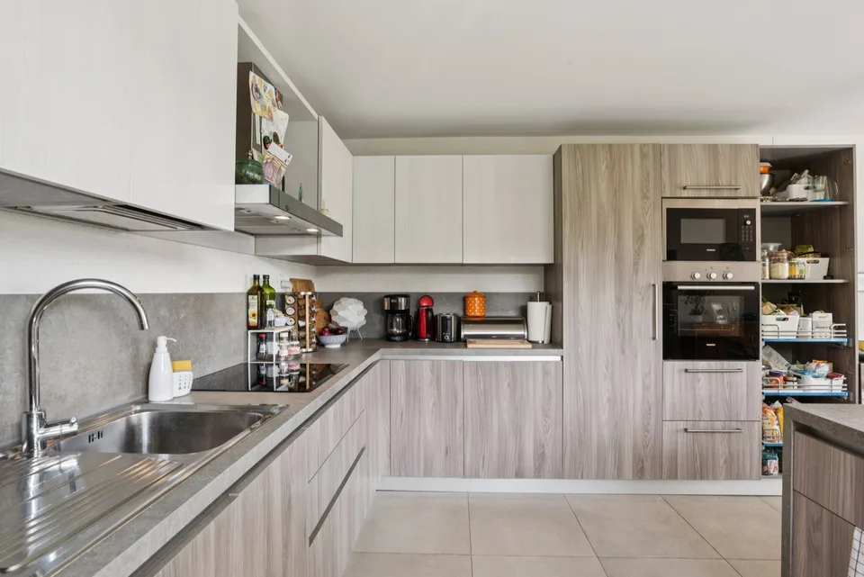 SELTENES 4,5-ZIMMER-WOHNUNG MIT 30M² TERRASSE IN DEN HÖHEN VON LAUSANNE