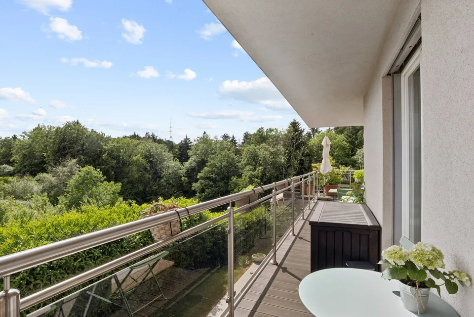 SELTENES 4,5-ZIMMER-WOHNUNG MIT 30M² TERRASSE IN DEN HÖHEN VON LAUSANNE