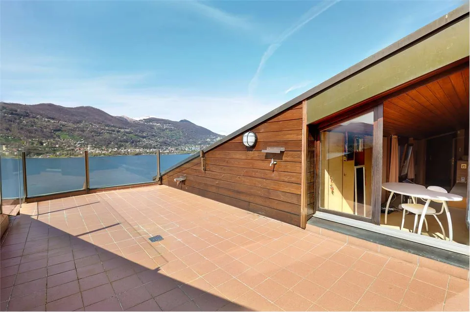 Villa mit Garten und Seeblick in Montagnola – Foto 27 von 28