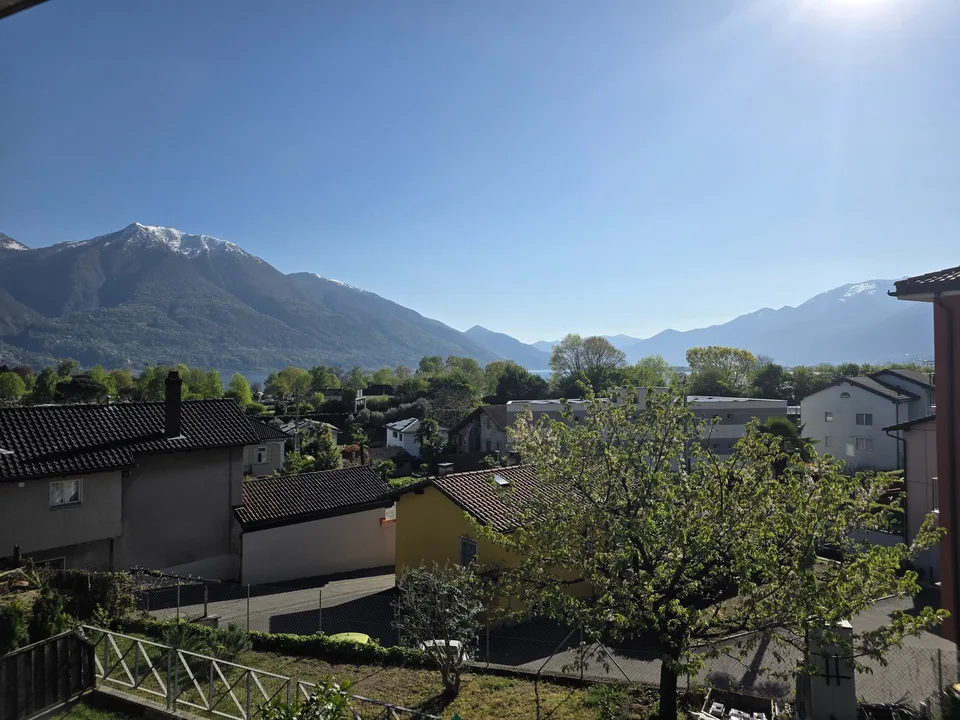 Schönes Doppelstock-Wohnung mit 4.5 Zimmern in Tenero – Foto 7 von 13