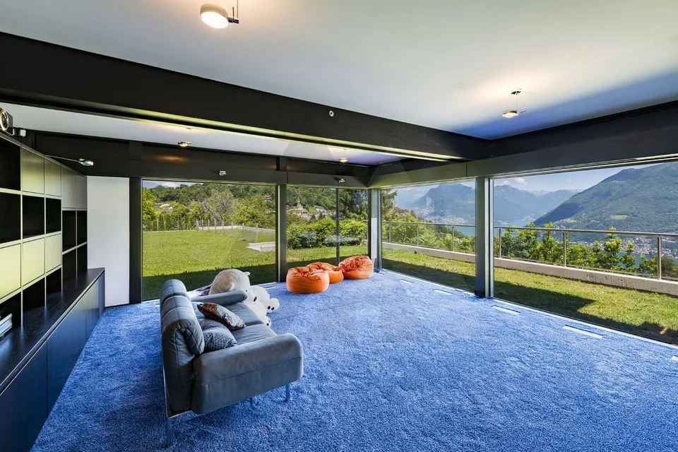 MODERNA VILLA - HUF HAUS CON VISTA PANORAMICA