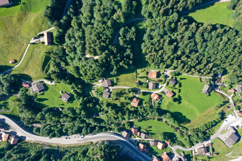 Neues und contemporänes Chalet in einer grünen Umgebung – Foto 6 von 7