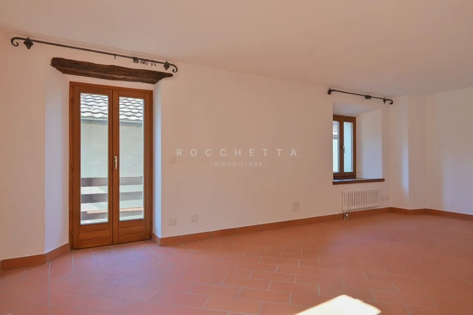 Storica casa nel Nucleo con Piazzetta privata e box-auto – photo 10 of 13