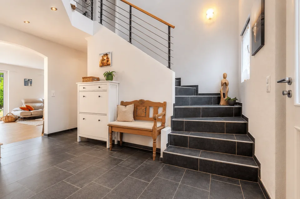 Charmantes Einfamilienhaus mit Garten & Carport – Foto 10 von 20