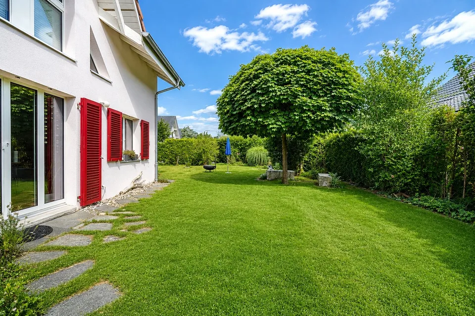 Charmantes Einfamilienhaus mit Garten & Carport – Foto 9 von 20