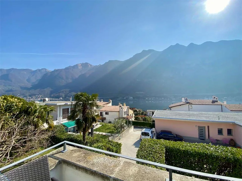 A Riva San Vitale - Incantevole villetta 5.5 loc con vista lago (I/D) – photo 12 of 15
