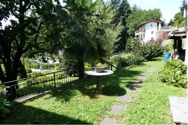 Nous vendons un terrain constructible à Sonvico
