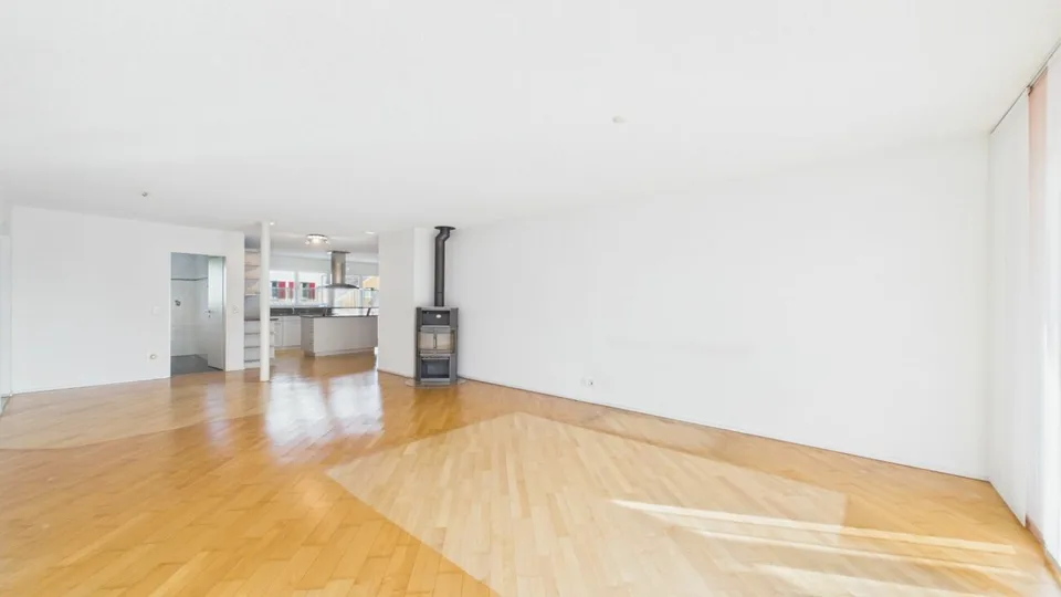 Helle 4.5-Zimmer-Wohnung mit beeindruckendem Berg- und Naturblick