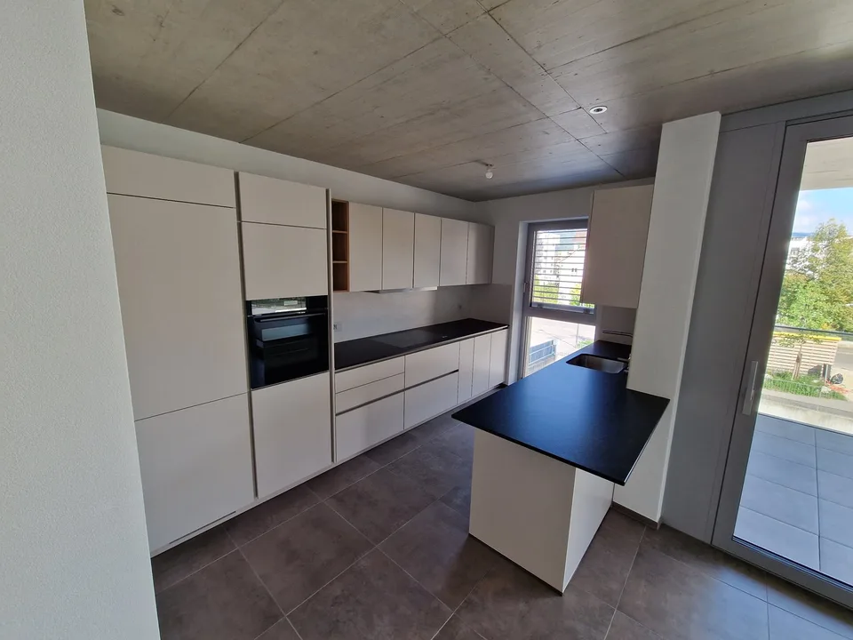 Meraviglioso appartamento di 4.5 locali nuovo con balcone a Delémont