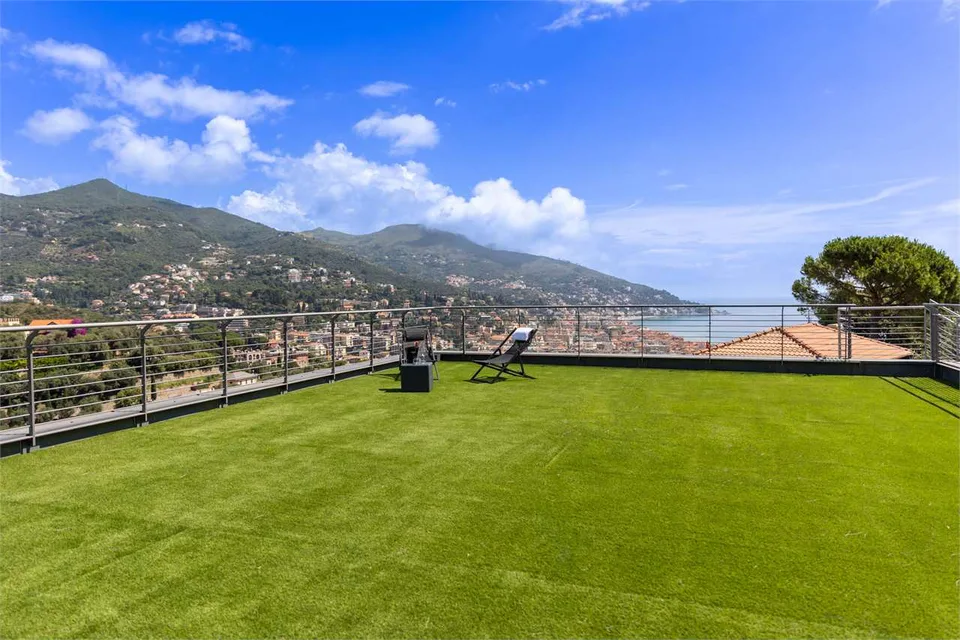 Superbe attique avec vue sur mer – photo 9 sur 11