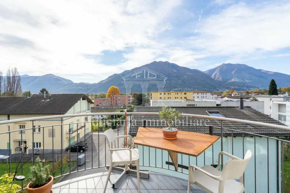GORDOLA - Ampio attico mansardato in residenza di sole 4 unità