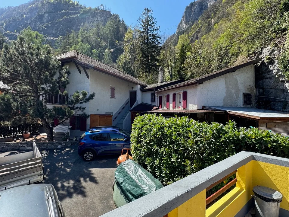 Maison "Les Cases-cades" / St-Maurice / 2 appart.  / EXCLUSIVITE