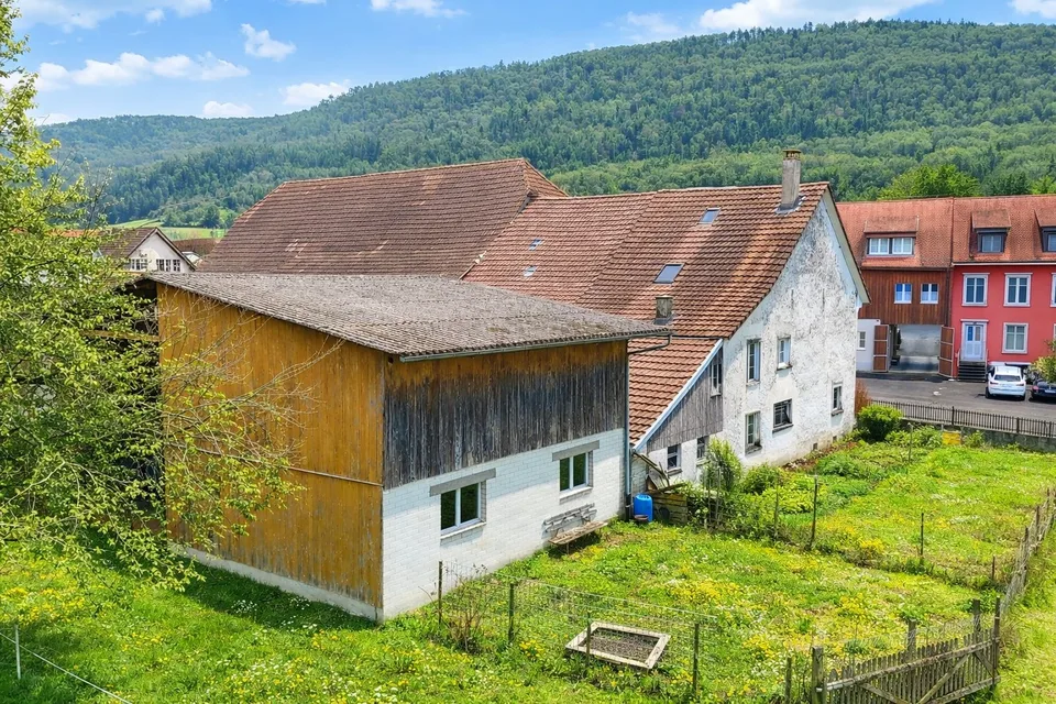2'972 m² of large building land with a farmhouse – photo 9 of 12
