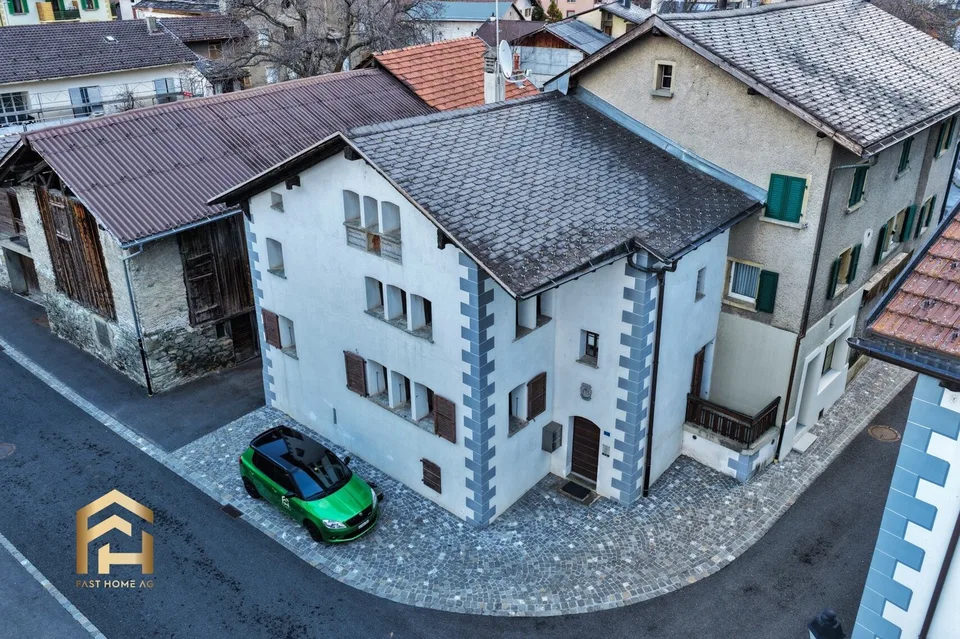 Charmantes Patrizierhaus (1575) mit 3 Wohnungen, Stall & Ausbaupotenzi