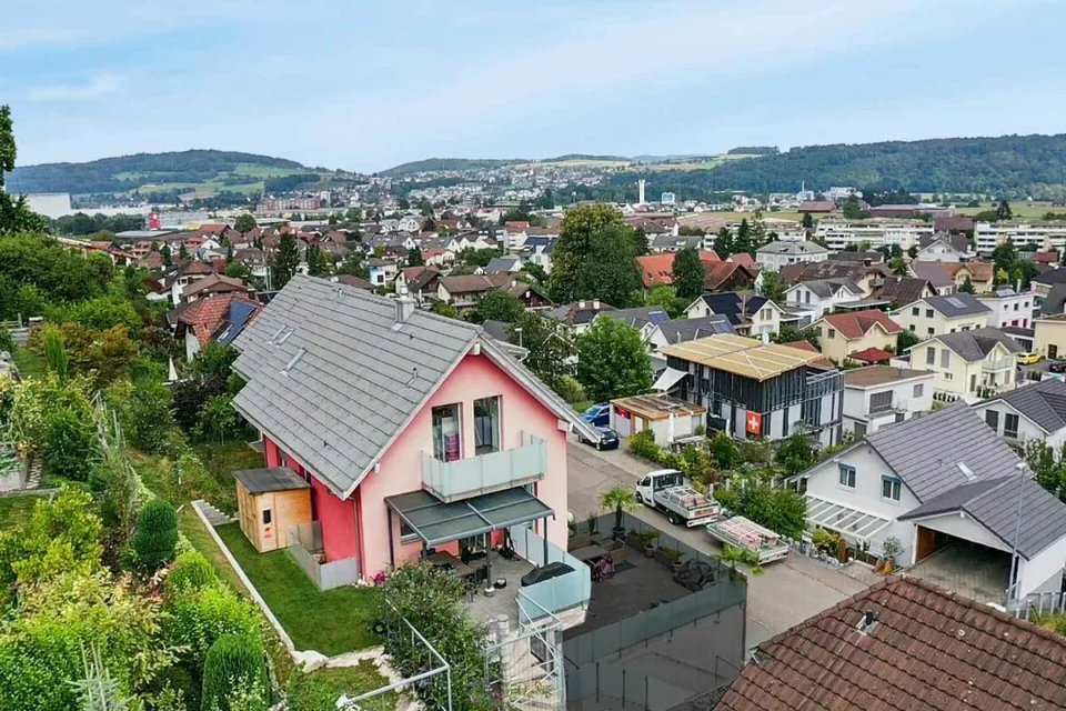 Charmante Maisonette-Gartenwohnung mit atemberaubender Aussicht