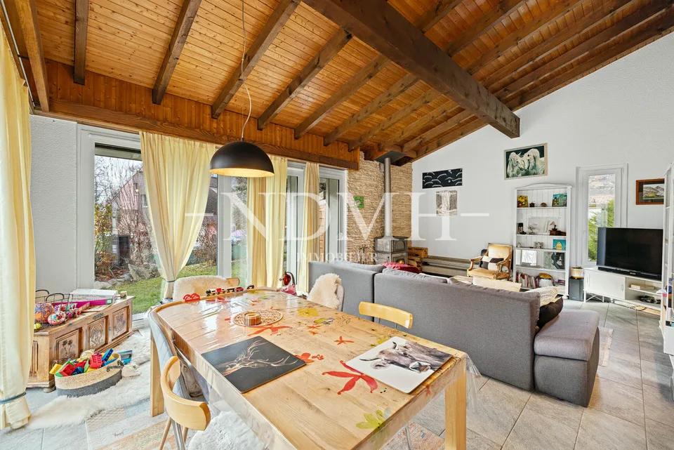 Villa spaziosa con due appartamenti