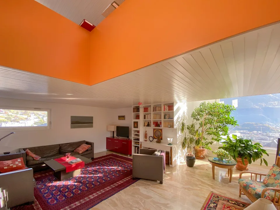Prächtige Wohnung von hohem Standard mit Pool