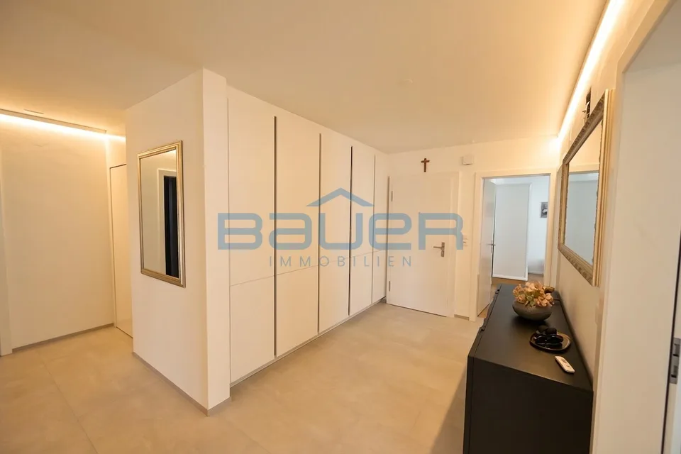 *Réservé* Attrayant MFH avec 3 unités d'habitation, idéal pour investisseurs