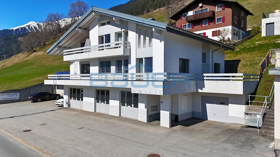 *Réservé* Attrayant MFH avec 3 unités d'habitation, idéal pour investisseurs