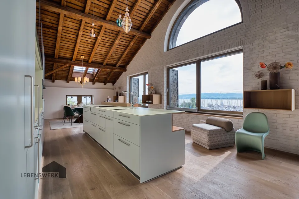 RISERVATO: Creare, arrivare e rimanere. Appartamento loft esclusivo nel porto