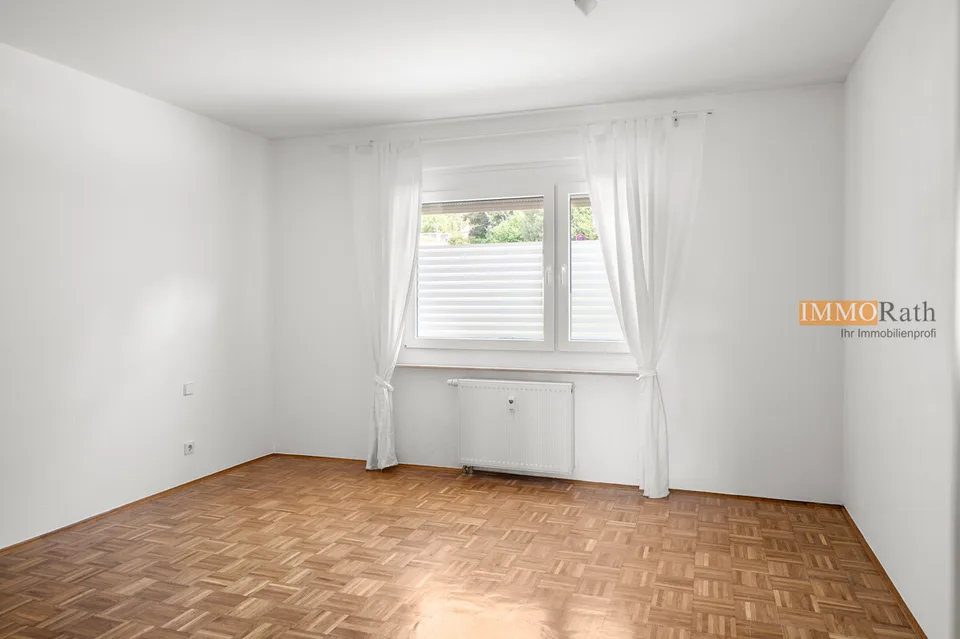 IMMORath.de - 2,5-Zimmer Wohnung mit Balkon und einzigartigem Ausblick