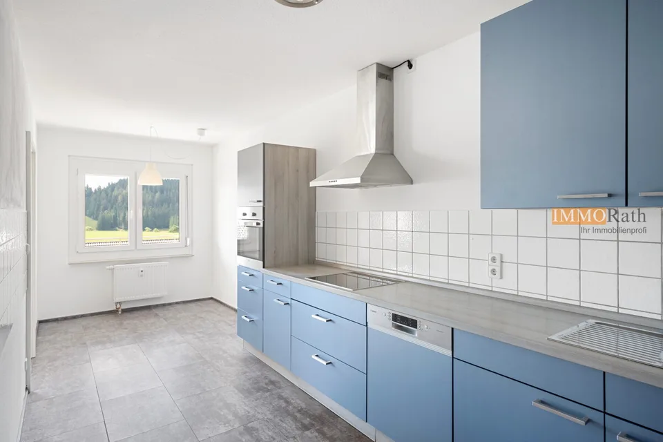 IMMORath.de - 2,5-Zimmer Wohnung mit Balkon und einzigartigem Ausblick