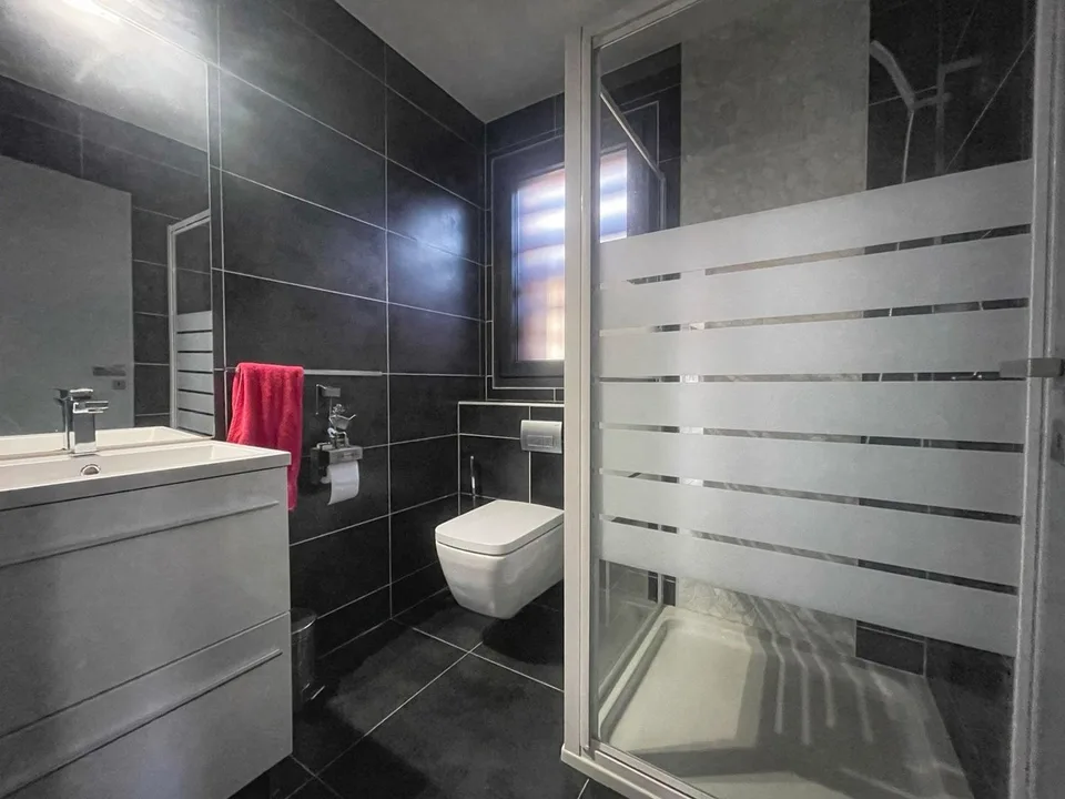 Magnifikes modernes Chalet mit atemberaubendem Blick – Foto 10 von 13