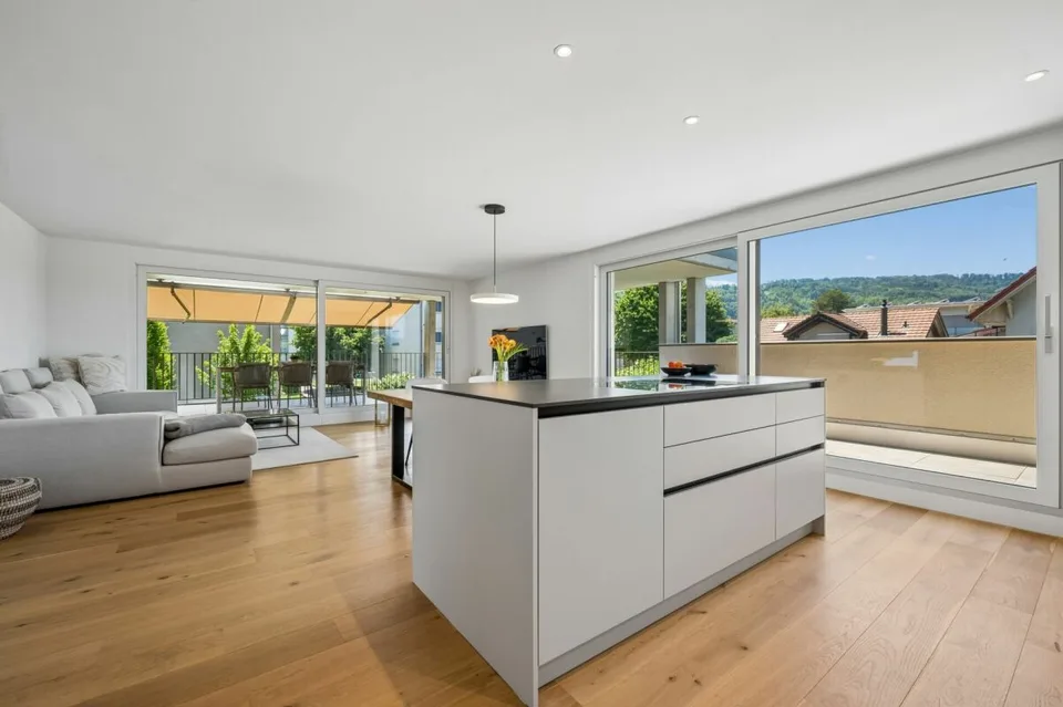 Appartement terrasse moderne de 3,5 pièces à Belp BE
