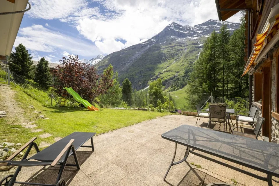 Chalet Bischof ? Ein sonniger Hort gegenüber den Gipfeln