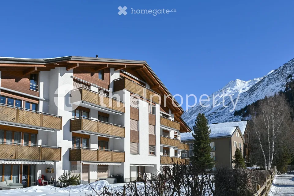 Alpines Wohnen mit Weitblick - Alpine Living with Panoramic Views