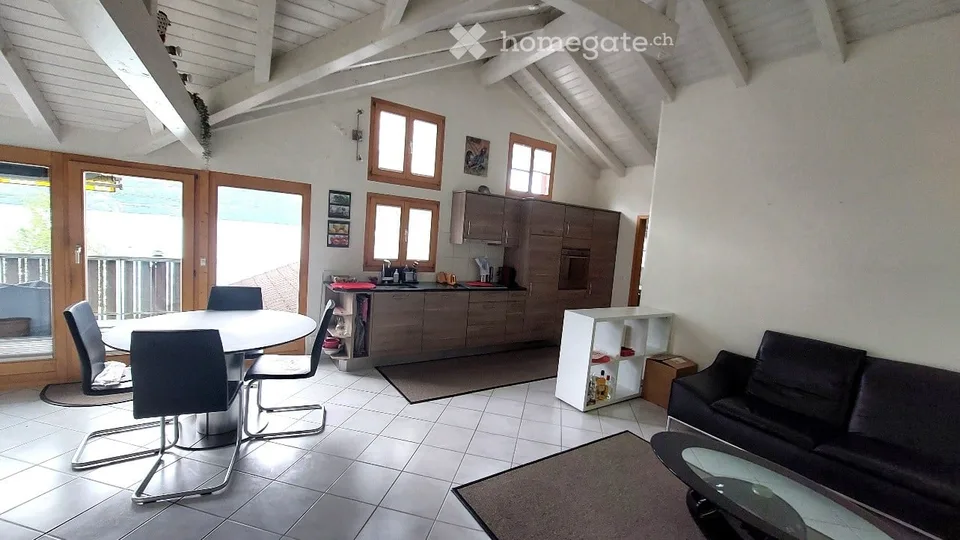 Incantevole appartamento di 3,5 locali in un edificio storico con vista mozzafiato sul lago a Brienz – foto 8 di 10